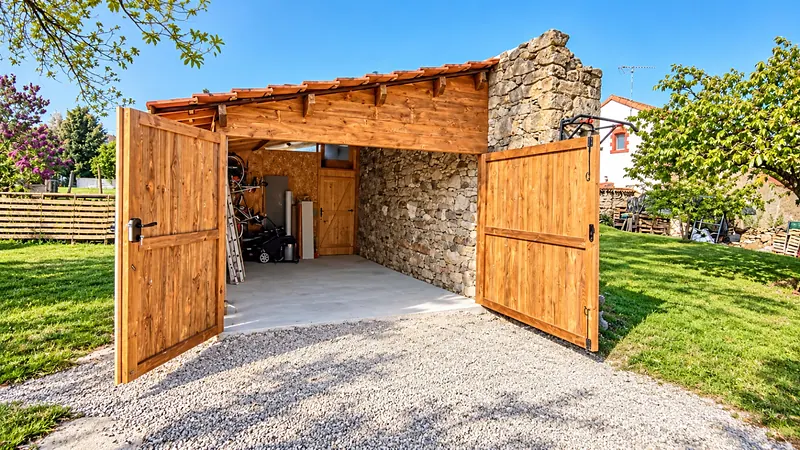 Portes de garage en bois sur mesure